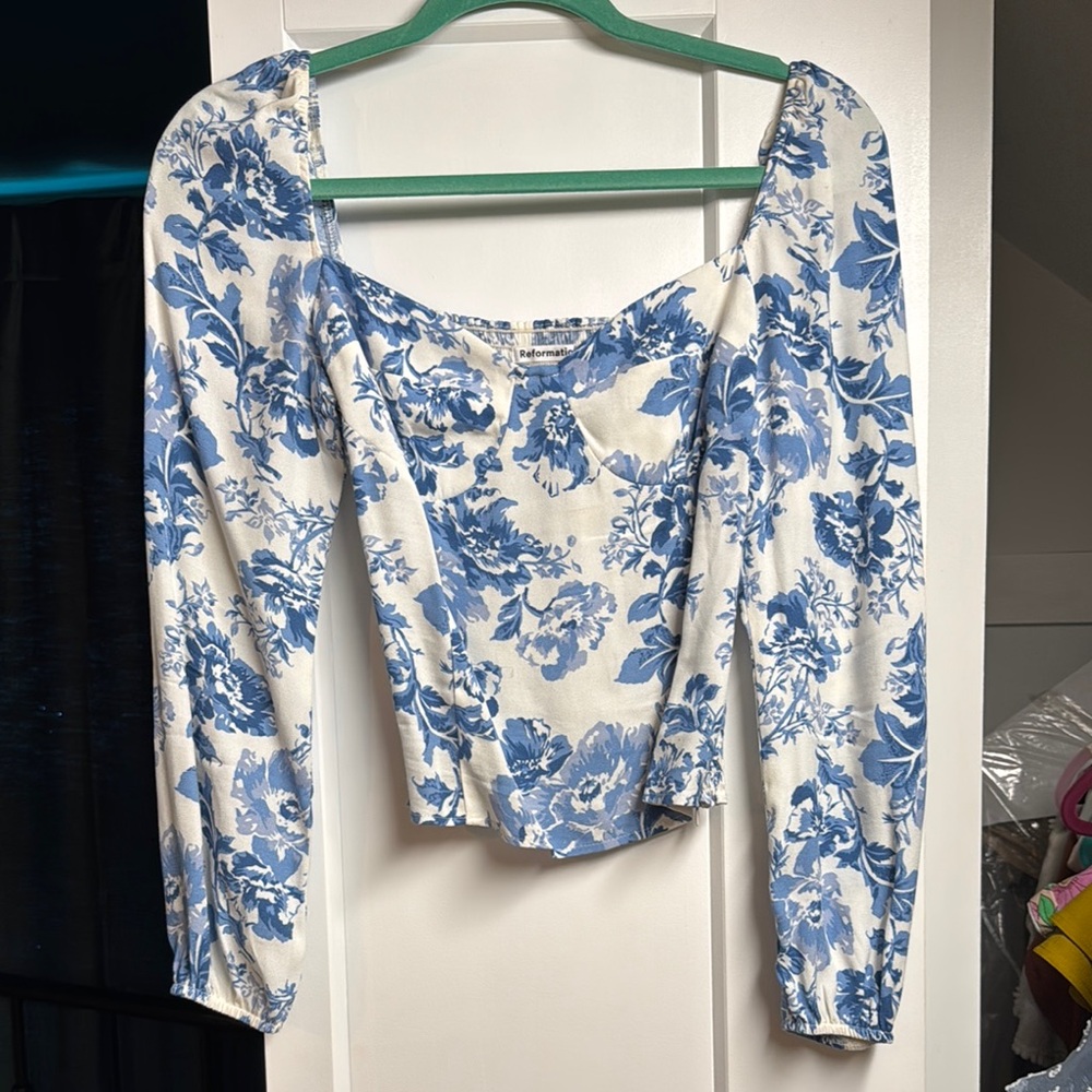 Reformation White and Blue Puff Sleeve Crop Blouse
